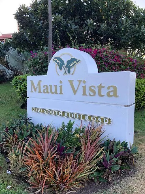 Apartment Maui Vista. 1 Bedroom Fully Furnished Condo Across From Kam 1 Beach. Walking Distance To Restaurants And Shops. Kihei